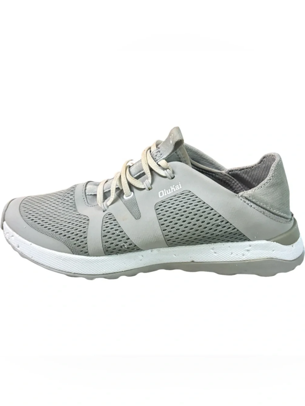 OluKai Women's Huia Sneakers Size 7.5
